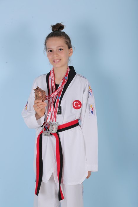 İrem Dinç tekvando (1).jpg