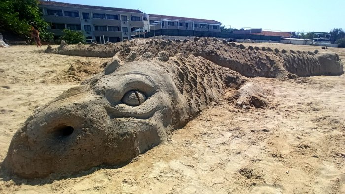 Güzelyalı kumdan heykel (2).jpg