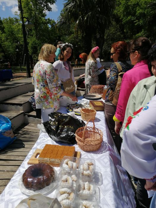 Ukrayna yardım kermesi1.jpg