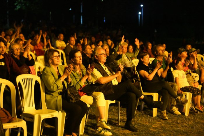 Yasemin Göksu Konser (1).jpg