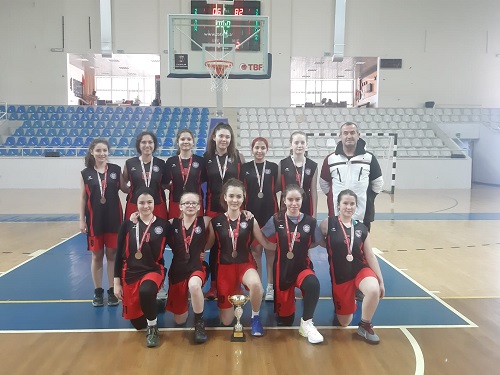 basketbol kızlar biga atatürk.jpg