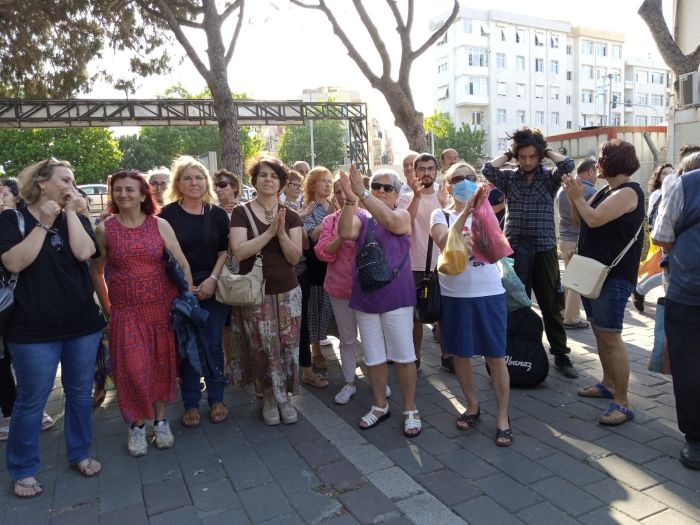 kadınlar2(2).jpg