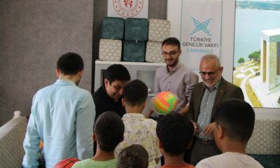 AK Parti İl Başkanı Göktürk’ten TÜGVA Yaz Okulu’na ziyaret ve spor malzemesi desteği