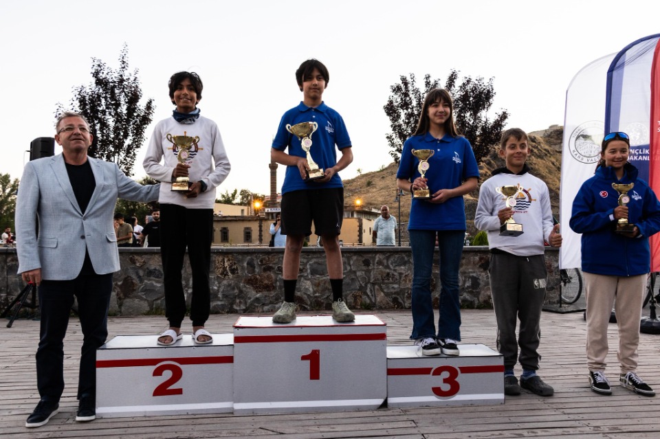 107000_wuciwug_461e8614_ani-nin-fethini.jpeg