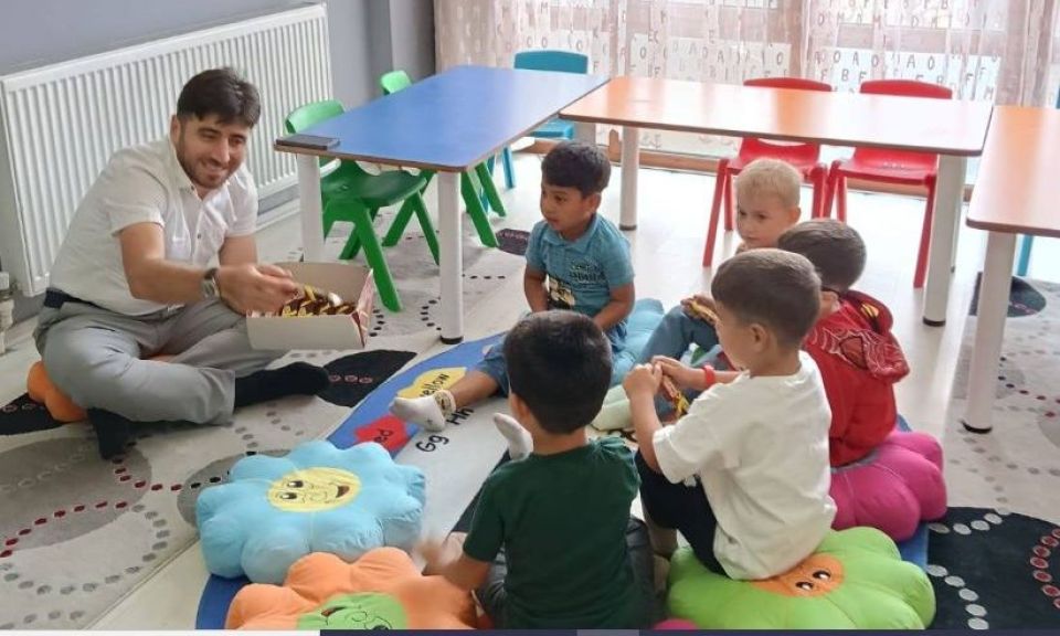 36518377_109175_yenice-muftu-gumus-cocukl