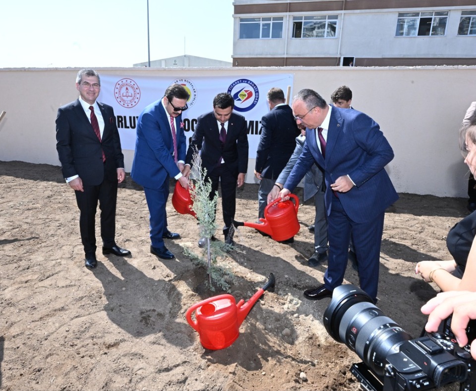 109271_wuciwug_6fe77f6c_borsa-baskani-d.jpeg