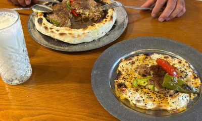 Kiremitte pişen lavaş kebabı damak çatlatıyor