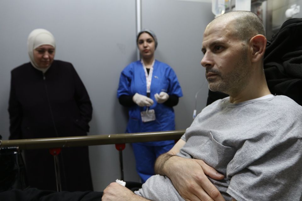 Ramallah'ta tedavi altına alınan Filistinli: "Yeryüzünde bizim katlandıklarımıza katlanabilecek bir insan yok"