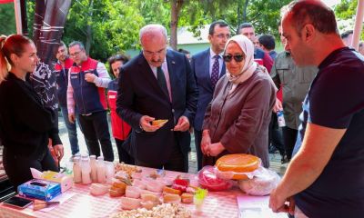 Vali Toraman ve eşi, Dünya Gıda Günü’nde yerli üreticilerle buluştu