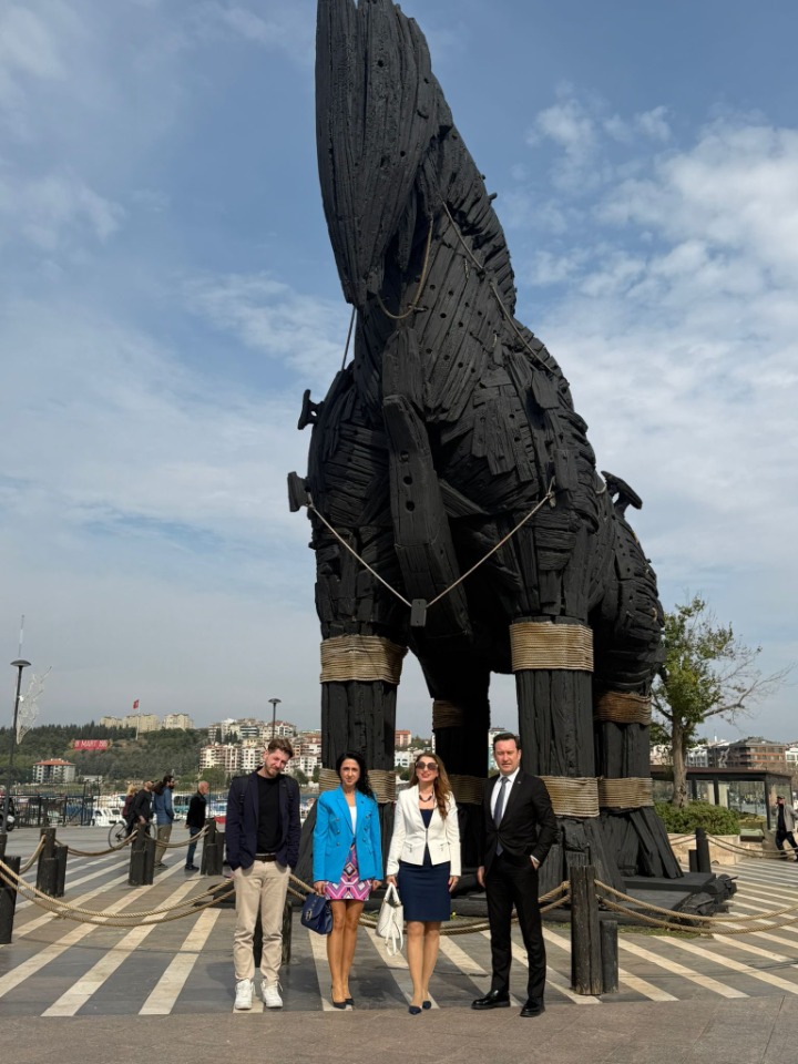 112215_wuciwug_67209ae7_bursa-ticaret-b.jpeg