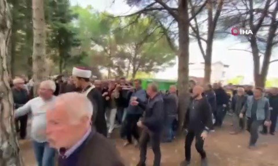 16922601_112765_oztekin-son-yolculuguna-u