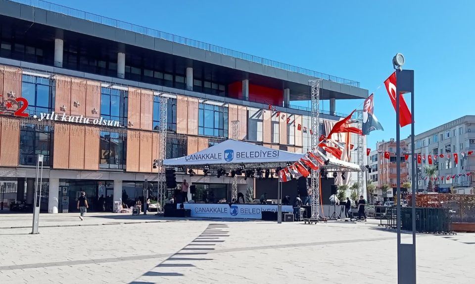 65510404_113002_cumhuriyet-coskusu-fener-