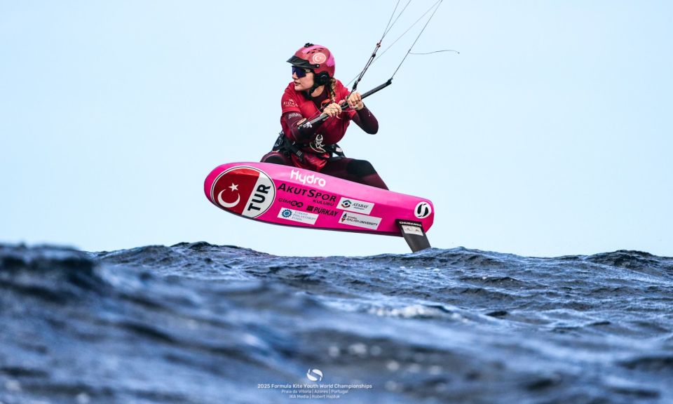 Türk Yelkencilerden 2025 Formula Kite Gençler Dünya Şampiyonası’nda Çifte Gümüş Madalya