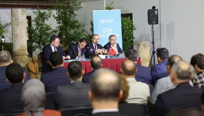 Bülent Turan; “Türk demokrasisi öksüz büyümüştür” – KKTC’de ‘Demokrasi Mücadelesi’ Panelinde anlamlı mesajlar