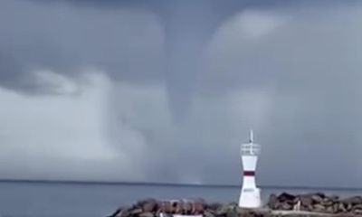 Bozcada açıklarında denizde hortum oluştu   