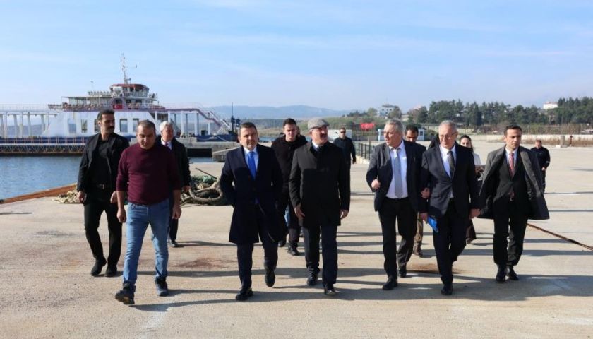 Gelibolu’da inşa edilecek yeni feribot iskelesi incelendi 