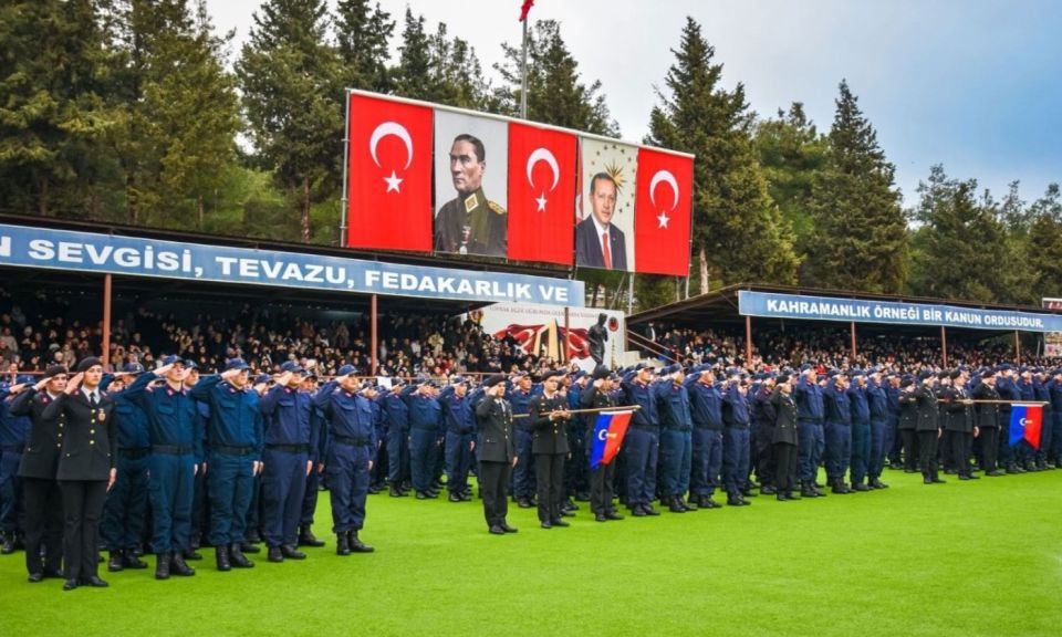 Çanakkale ve Ezine'de acemi erler için yemin töreni düzenlendi
