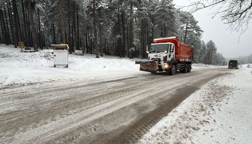 Çanakkale-Balıkesir Hattında Kar Mesaisi