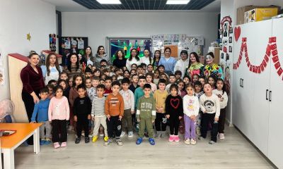 Ezine’de “Ben Her Yerde Varım” Projesi kapsamında kukla gösterisi