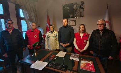 Şehit Aileleri ve Gazilerden Çanakkale’de Bayrak ve Vatan Duruşu