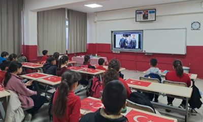 Ezine’de İlk Ders Bayrak Sevgisi Oldu