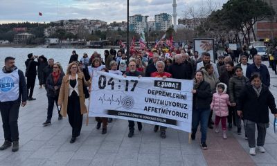 Çanakkale'de 6 Şubat depremi için anma yürüyüşü gerçekleştirildi