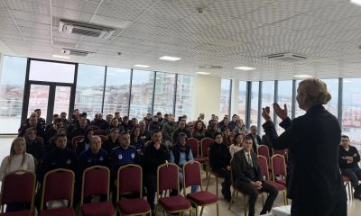 Lapseki Belediyesi’nde İletişim Eğitimi