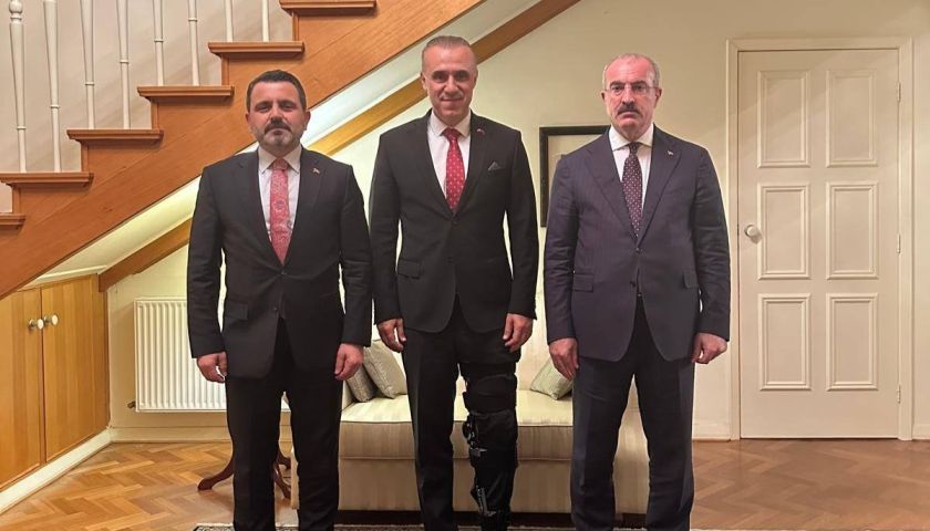 Kanberra’da Çanakkale rüzgarı esti