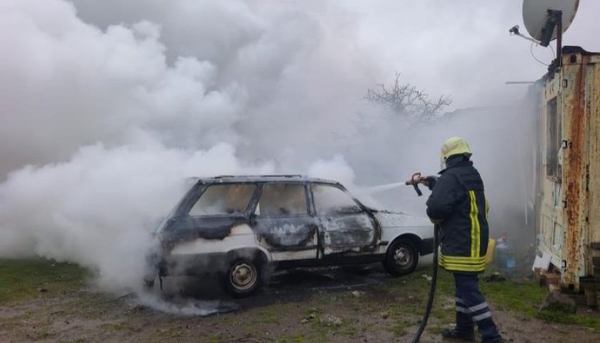 Ayvacık’ta araç yangını   