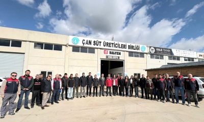 Çanakkale’de katı gübre dağıtma makinaları işletmelere teslim edildi