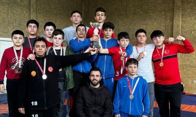 Ayvacık Spor Kulübü güreşçileri, şampiyonaya damgasını vurdu