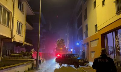 Çanakkale'de ev yangını: Mahsur kalan kişi kurtarıldı