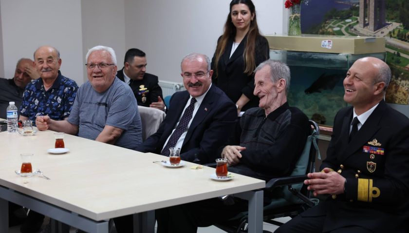 Çanakkale Protokolünden Huzurevi Ziyareti