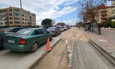 Troya Caddesi’nde Altyapı Çalışması Trafiği Kilitledi