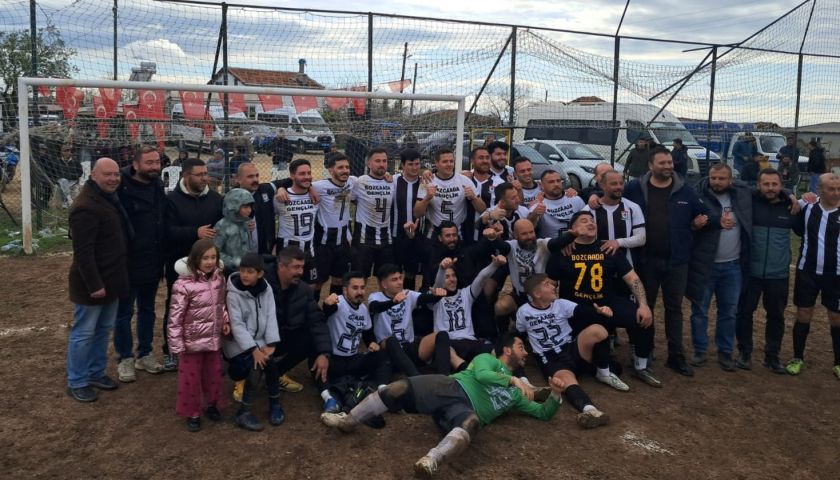 Akçapınar Köyü Bahar Turnuvasının şampiyonu: Bozcaada Gençlik