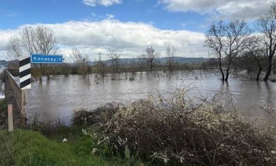 Kocabaş Çayı taştı: Köy yolu ulaşıma kapandı