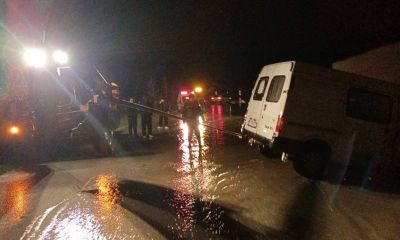 Ayvacık'ta şiddetli yağış etkili oldu