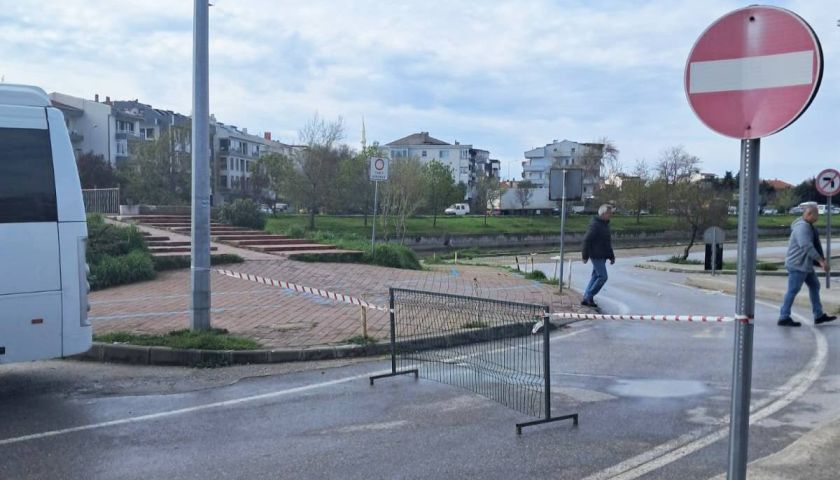 Cuma Pazarı otoparkı araç girişine kapatıldı