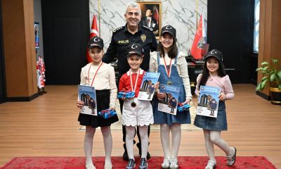 Polis Haftası’nda Minik Ressamlara Ödül