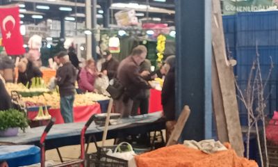 Cuma Pazarı’nda Vergi Denetimi: Esnaf ile Görevliler Arasında Gergin Anlar