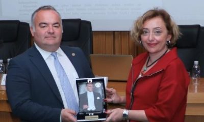 Çanakkale Barosu’ndan Avukatlara Mesleki Eğitim Desteği