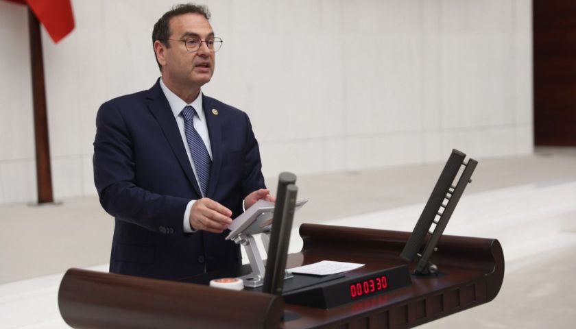 Rıdvan Uz'dan meclis kürsüsünden iktidara sert uyarı: 