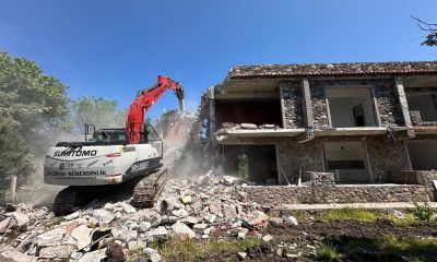 Çanakkale'de 15 kaçak bina yıkıldı