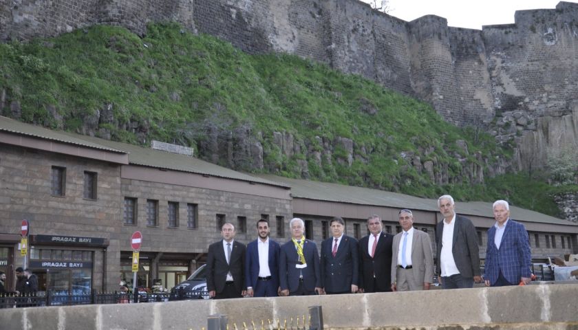 CHP’li Güneşhan ve Güzelkaya’dan Bitlis’te Yoğun Temas Trafiği