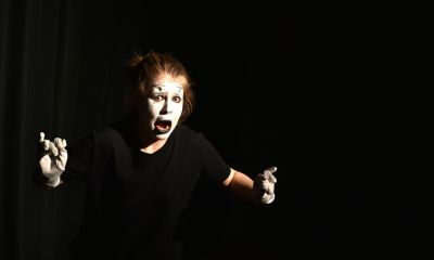 “Kukla, Mızıka, Maske” Pantomim Gösterisi Çanakkale Gençlik Günlerinde Sahne Aldı