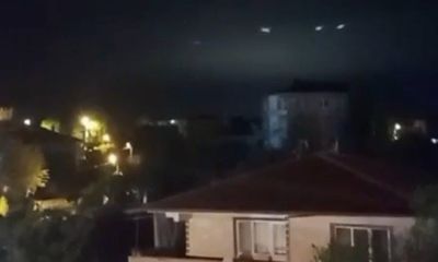 Gökyüzünde görülen ışıklar merak uyandırdı
