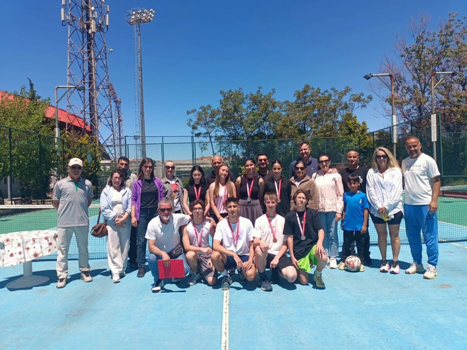 122004_wuciwug_b4093ede_19-mayis-tenis.jpeg