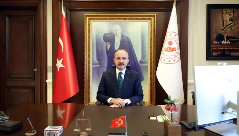 Bülent Turan’dan 19 Mayıs Mesajı: “Kıyıya bir geminin değil, bir umudun yanaştığı gün”