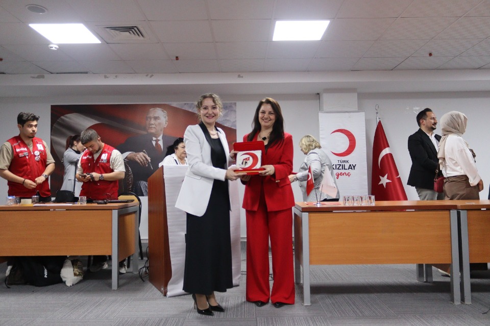 122106_wuciwug_c04e1a83_kizilay-dan-ail.jpeg