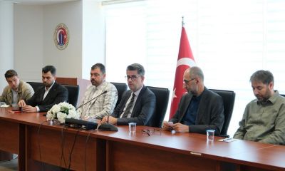 Rektör Erenoğlu İlahiyat Fakültesi’nde gençlerle buluştu!
